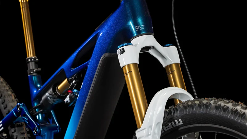 Cube Stereo Hybrid ONE77 HPC AT actionteam