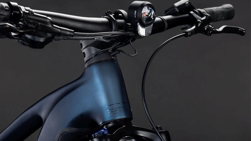 CUBE Reaction Hybrid Performance 600 FE indigoblue´n´reflex