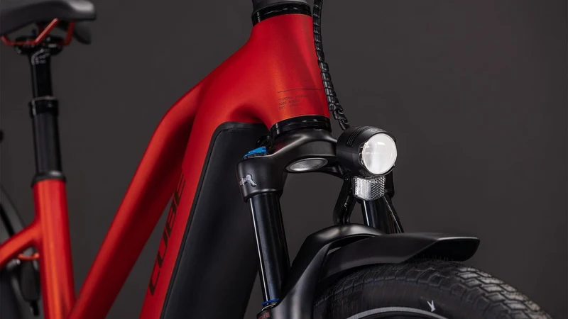 CUBE Touring Hybrid Comfort SLX 800 chilli´n´chrome