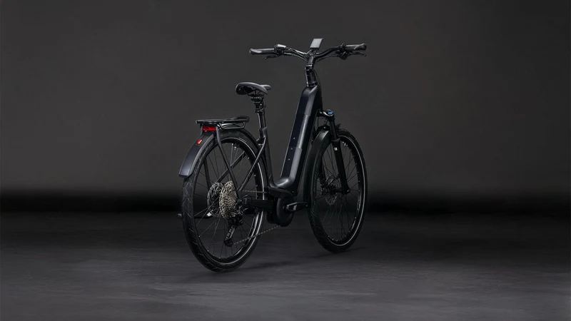 CUBE Kathmandu Hybrid Pro 800 coal´n´black